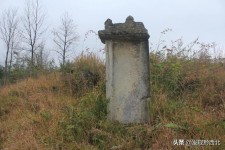 石灰放坟头什么意思	(石灰放家里有什么危害吗)